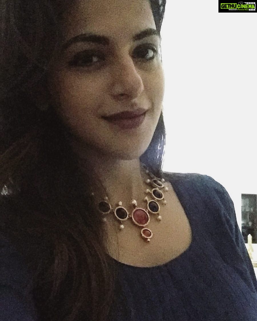 Iswarya Menon Instagram - #blurrybutgoodie #becauseilikethispic 😋😀❤️
