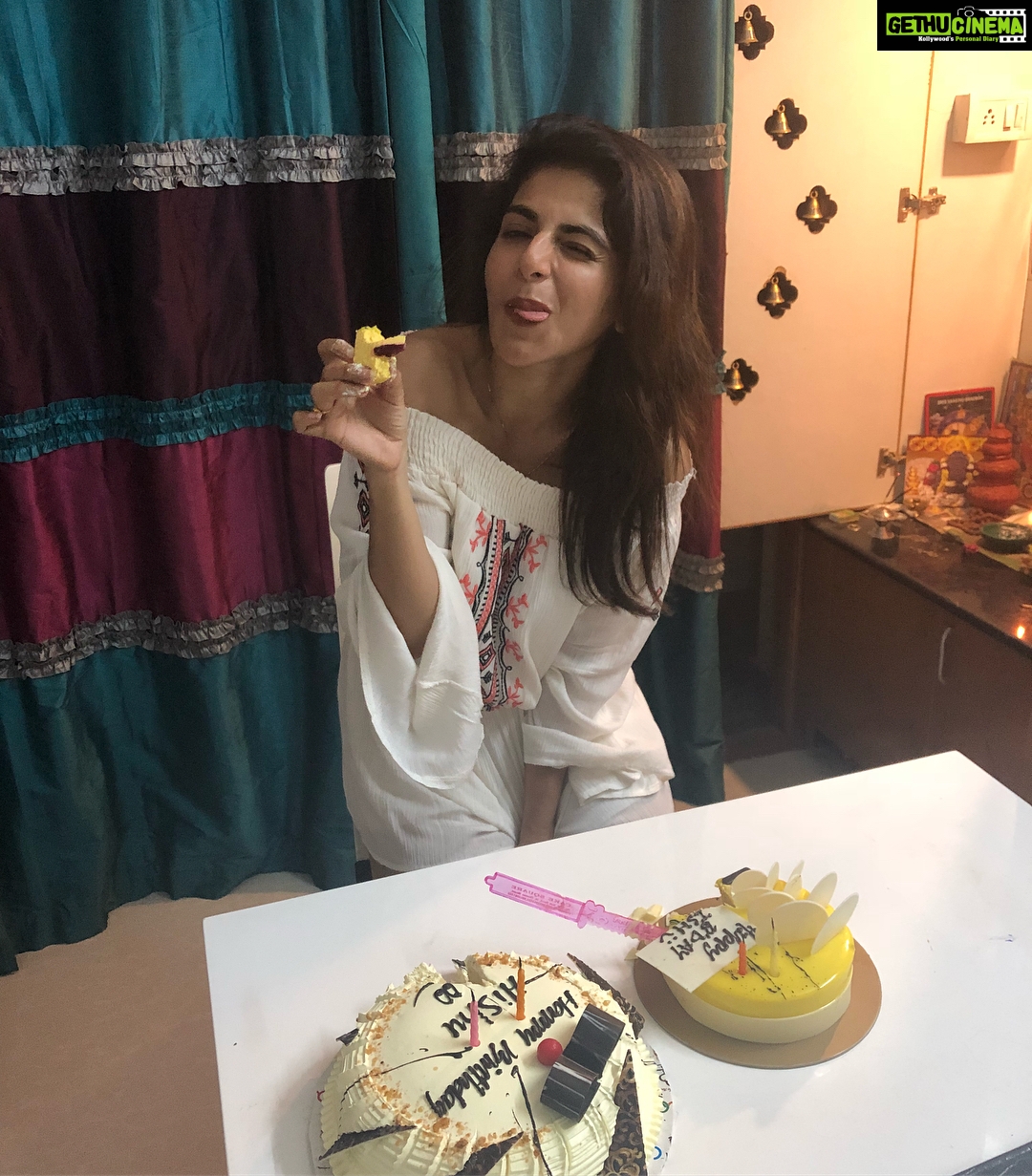Iswarya Menon Instagram - Yesss!!!!!!!! I am the birthday girl for the day π Thank you all for the wishes π means a lot!! The love you ppl shower on me, plz keep it coming!! Itβs never enough.. πππ