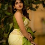 Iswarya Menon Instagram - 💚🤍 . . . 📷 @camerasenthil 👗 @yoshnasbyela MUA @jayamukesh