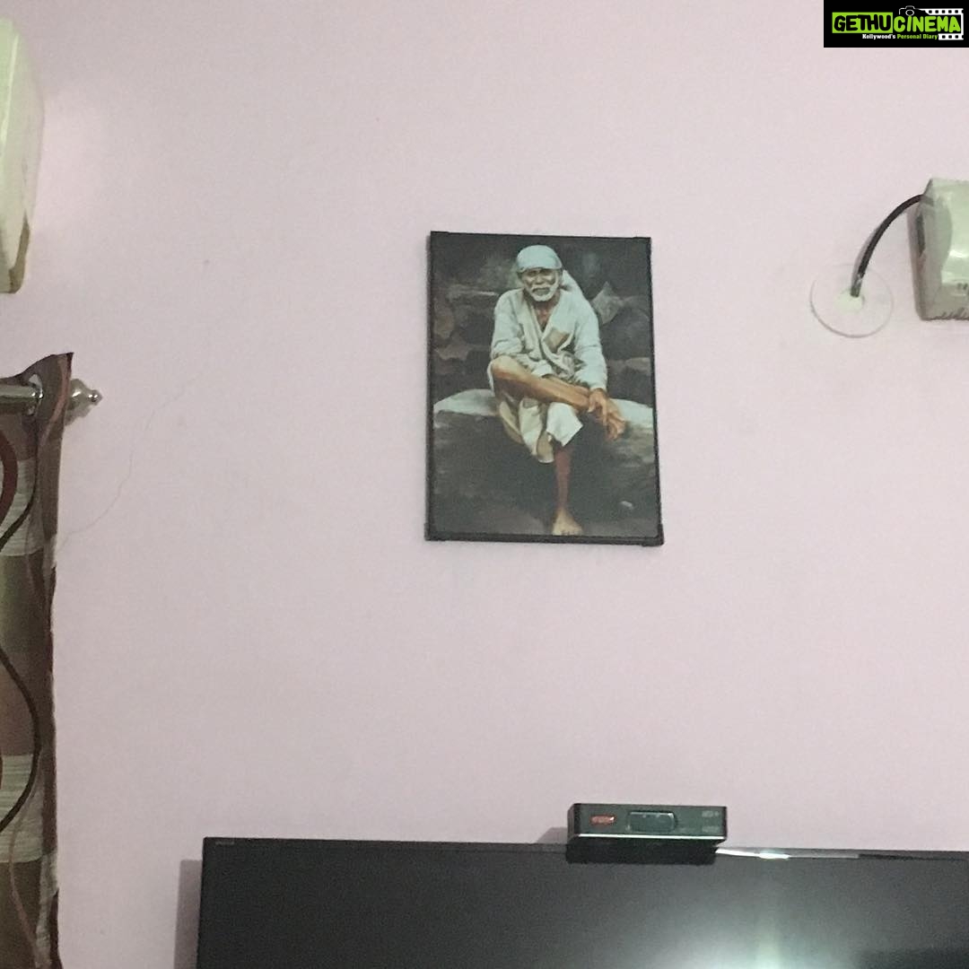 Iswarya Menon Instagram - And now my bedroom is complete ❤️