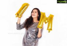 Jacqueline Fernandas Instagram - Thank u all my 1 million Instagram friends and family ❤️❤️... love you all 😘😘 Photographer @sharada.shivaji #thankusomuch #loves #happy #1million #instagram