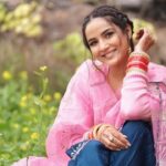 Jasmin Bhasin Instagram - Happy Lohri !!