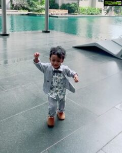 Joy Crizildaa Instagram - Walking into 2021 like ❤️ 
Happy New Year Everyone ❤️ - love Jayden  #happynewyear2021