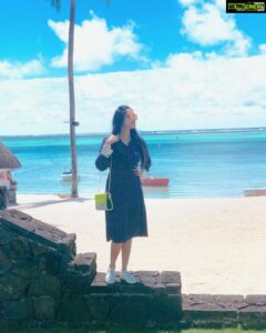 Joy Crizildaa Instagram - I miss being on vacation 😐 and never knowing what day of the week it is 🤭#Throwback #misstraveling #takemeback #mauritius