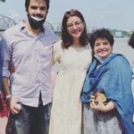 Kajal Aggarwal Instagram - Happiest birthday my beautiful mommy, we love you so much! 😘❤️😘
