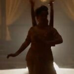 Kangana Ranaut Instagram - Take a sneak-peek into the magical world of #NainBandheNainoSe ✨ Watch the process of recreating a legendary icon's performance from the beautiful sets of #KannumKannumPesaPesa #Nandhalala #ThalaiviiOnTheBigScreen #ThalaiviiInTheatres #Thalaivii #ArvindSwami #Vijay @vishnuinduri @shaaileshrsingh @brindaprasad @gvprakash @saindhavi_prakash @kamil_irshad_official @madhankarky @ramjowrites @gayathriraguramm @rajarjunofficial @madhoo_rockstar @bhagyashree.online @neeta_lulla @hiteshthakkar05 @thirumalreddyamireddy @rajat__aroraa @deepaksimhal #BhushanKumar @karmamediaent @tseries.official @vibrimedia @zeestudiosofficial #SprintFilms #GothicEntertainment @thalaiviithefilm