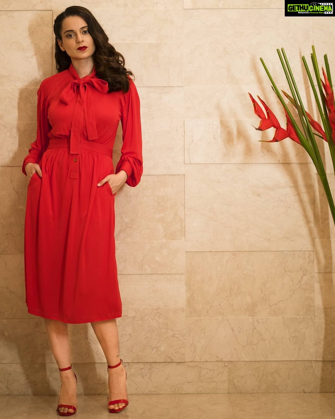 Kangana Ranaut Instagram - #KanganaRanaut in a killer red @burberry dress for the 1st day of Interviews for the promotion of #JudgementallHaiKya. . . . . Styling - @shnoy09, @stylebyami, @mala_agnani Makeup - @chettiaralbert Hair - @hairbyhaseena Photo - @arorachinmay, @thecinemadreamer . . . . . @balajimotionpictures #TrustNoOne The Oberoi, New Delhi