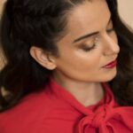 Kangana Ranaut Instagram - #KanganaRanaut in a killer red @burberry dress for the 1st day of Interviews for the promotion of #JudgementallHaiKya. . . . . Styling - @shnoy09, @stylebyami, @mala_agnani Makeup - @chettiaralbert Hair - @hairbyhaseena Photo - @arorachinmay, @thecinemadreamer . . . . . @balajimotionpictures #TrustNoOne The Oberoi, New Delhi
