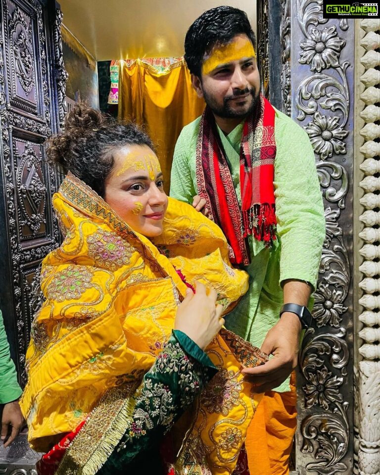 Kangana Ranaut Instagram - Went to Radha Janmbhumi in Barsana …. Priest gave me a perfume and a pan and said Shri Radhe smelt heavenly all the time … which Shri Nath loved but he wasn’t allowed to meet her so he dressed as a women to come to see her in this temple of Shri Radhe where her baby form is worshipped Shri Krishna is worshipped as a Gopi as in dressed in female clothes … After Shri Krishna left Gokul there is not much information about Radhe … many say Radha was pink like rose, beautiful like a spell and older to Krishna and also they were related in some way… also in those days as soon as a girl child was born her husband was decided so some say technically she was married as well … but when Krishna left Gokul he gave his flute to Shri Radhe and told her he will never play flute again … and he never did.. after that Radha had a family and children as well … But not many know when Gokul was gloomy, depressed and hopeless after Krishna left, Shri Radhe played his flute and did Raasleela just how Krishna used to on the shore of Yamuna … Like I say history conveniently cut out our women and their contribution to man kind may be Krishna knew this so he told Shri Radhe … My name will never be uttered without you and Krishan will always come after Radha … Radhe Krishan 🙏 It was a beautiful day ❤️