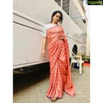 Kangana Ranaut Instagram - In full bloom Sari : @anavila_m Footwear : @shilpsutra Earrings : @jewelsbymoksh Styled by : @stylebyami Hair : @hairbyhaseena Make Up : @chettiaralbert #KanganaRanaut