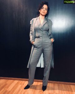Kangana Ranaut Instagram - When style is your signature. Outfit - @nikhilthampi Shoes - @zara Styled by @stylebyami Hair - @shaikhhaseena33 #Fashion #diva #corporatefashion #bosslady #Queen #KanganaRanaut