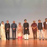 Kangana Ranaut Instagram - The #Queen & the hon'ble @presidentofindia along with eminent leaders, and dignitaries attend the historic screening of @manikarnikafilm at the #rashtrapatibhavan A historic moment for the Hindi Film Industry. Screening organised by #ZeeEntertainment @zeestudiosofficial @zeemusiccompany @kamaljain_thekj #PrasoonJoshi #LalKrishnaAdvani #ramnathkovind @shariq_patel #ManikarnikaTheQueenOfJhansi #Manikarnika #KanganaRanaut