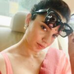 Kangana Ranaut Instagram - Remember those who can’t make you, they can’t break you either…. Also when in these eye of the storm ….. look it in the eye and …. POSE …. 🔥 Today was the hearing of Javed Akhtar case which he filed under Shiv Sena pressure…. Lone warrior facing hyenas that too in style…. 🔥