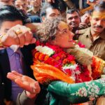 Kangana Ranaut Instagram – बाँके बिहारी जी दर्शन…
On my way to Krishan Janm Bhumi…
I don’t know what good karma I did to have your love and kindness Krishna ❤️
Radhe Radhe ❤️