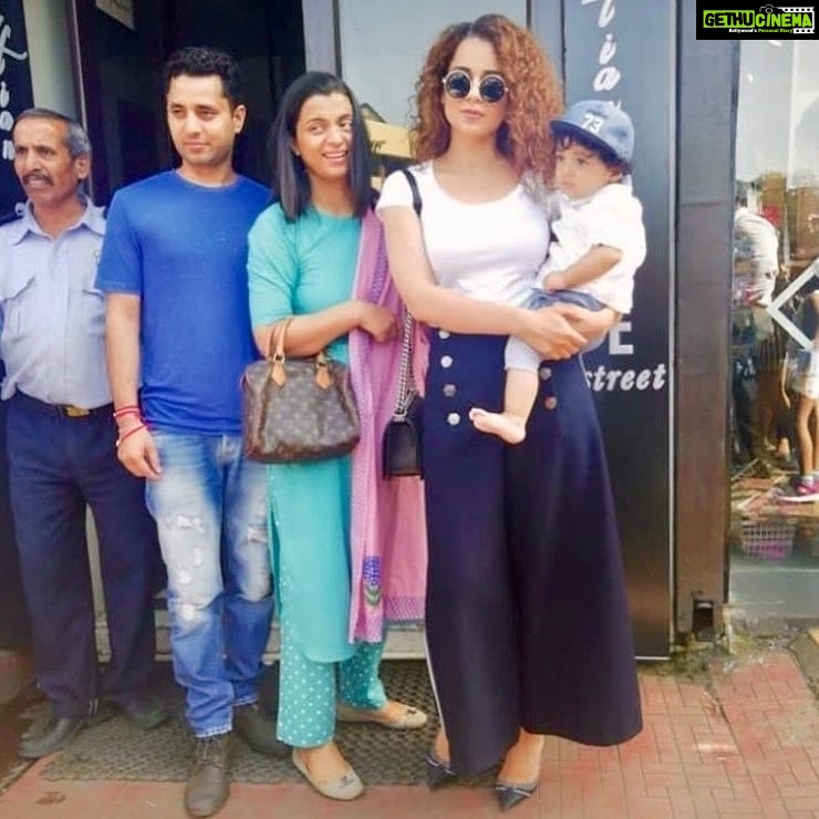 Kangana Ranaut Instagram - Its a perfect day for lunchtime with family for #KanganaRanaut as she gets spotted in Mumbai with her adorable nephew Prithvi & sister @rangoli_r_chandel #cutenessoverload