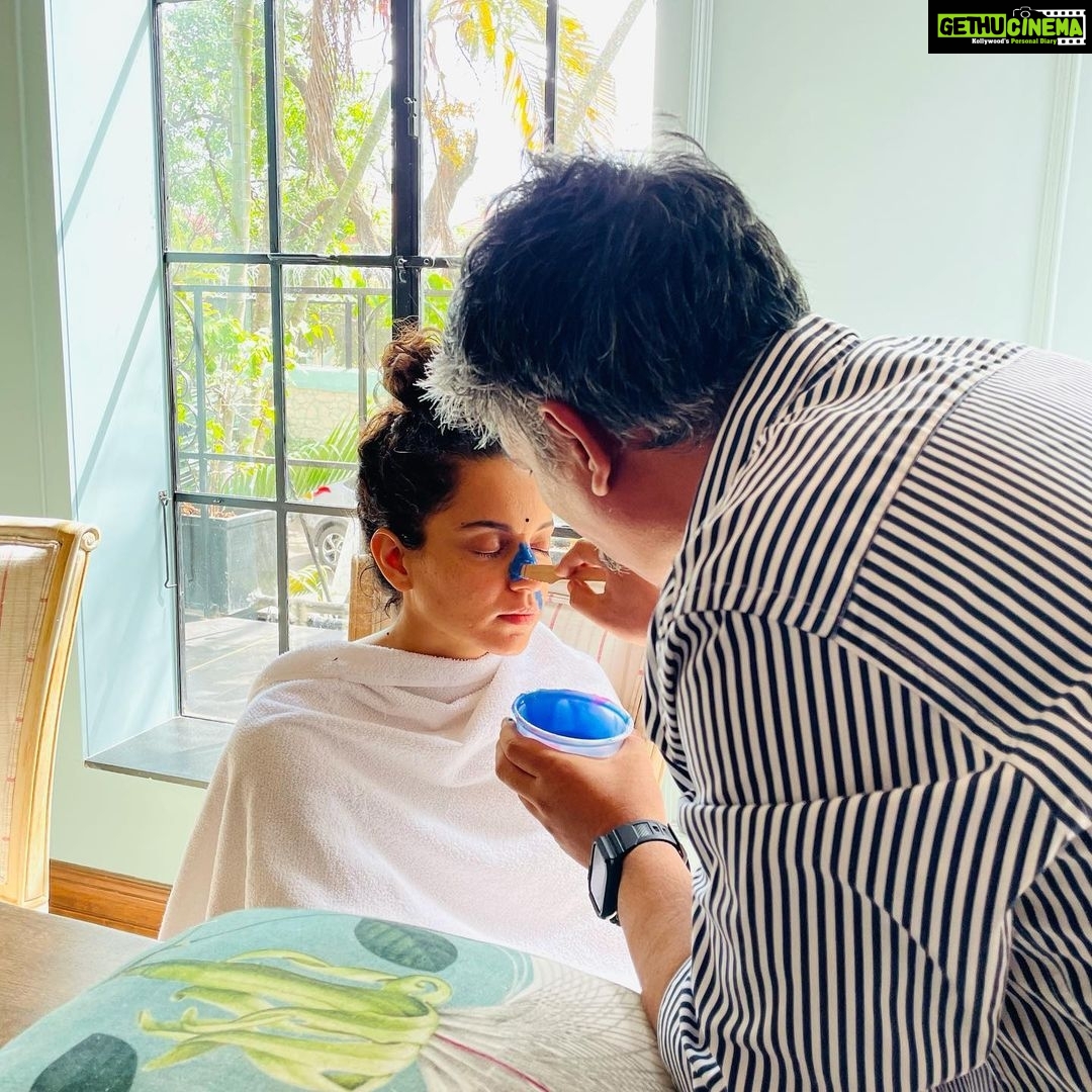 Kangana Ranaut Instagram - Every character is a beautiful beginning of a new journey, today we started journey of #Emergency #Indira with body, face scans and casts to get the look right. Many amazing artists get together to bring one’s vision alive on screen…. This one will be very special @manikarnikafilms