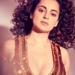 Kangana Ranaut Instagram - Tejas wrap party .. By our lovely producers @rsvpmovies ..