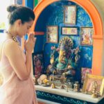 Kangana Ranaut Instagram - It was a very short trip home, now leaving for Jaisalmer for #Tejas shoot, distressed to see COVID cases rise everywhere, praying for everyone’s well being .... also thank you for all for all the love and kindness bestowed upon #thalaivitrailer