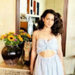 Kangana Ranaut Instagram - Very special Sunday.... my Tejas team came over for readings, loved hosting my lovely new crew, now for coming months this is my family #Tejas Happy journey guys 🌸 @sarveshmewara @rsvpmovies