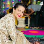 Kangana Ranaut Instagram - No excitement like Diwali excitement…. Morning Pooja at the office… Next week our first production Tiku weds Sheru is going on the floor… I came to the city with nothing… Gratitude for all the divine blessings I had along the way … Looking back this journey seems surreal… Happy Diwali to all 🪔 @manikarnikafilms