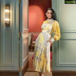 Kangana Ranaut Instagram - I have been conducting meetings at my house, today Aksht Ranaut who founded Manikarnika Films with me also single handedly handling all 700 cases filed on me, insisted that today I attend important meeting regarding Emergency at the office,I wasn’t ready and my heart broke again.