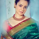 Kangana Ranaut Instagram – The amount of hostility I faced for standing up for my beloved city Mumbai baffled me, today I went to Mumba devi and Shri Siddhivinayak ji and got their blessings, I feel protected, loved and welcomed. Jai Hind Jai Maharashtra 🙏

@ravindupatilphotography 📸

Jewellery credits : @amrapalijewels