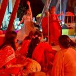 Kangana Ranaut Instagram - Kangana at Mehandi ceremony. The vibes ✨✨✨