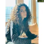 Kangana Ranaut Instagram - My director Vijay sir is very kind he gave me a break yesterday, so we could celebrate @rangoli_r_chandel’s birthday, here are some pictures 💝