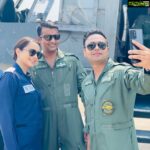 Kangana Ranaut Instagram - My herogiri turned in to total fangiri when asli Air Force officers/ soldiers landed in the same hangar as we are shooting our movie Tejas …. They already knew about this upcoming movie and showed eagerness to watch it … this brief meeting was absolutely pleasant and encouraging…. Jai Hind 🇮🇳