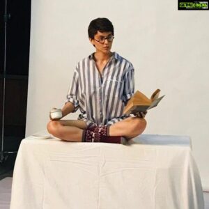 Kangana Ranaut Instagram - Here's a never-before-seen rejected look test of her character, Bobby from #JudgementallHaiKya. What do you think? Does she look better in a pixie cut or big curly hair as seen in the movie? Comment below!! (Swipe to see her orignal look from the movie) 

Look designed by: @mrsheetalsharma