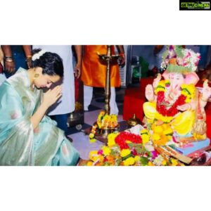 Kangana Ranaut Instagram - पार्वती पुत्र, विघनहरता, श्री सिद्धिविनायक अपनी कृपा बनाएँ रखना प्रभु 🙏