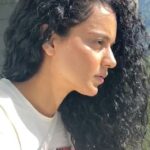 Kangana Ranaut Instagram - #KanganaRanaut reveals another treasure from her innumerable talents. #आसमान was been penned and directed by her, and is truly food for thought in these testing times