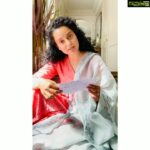 Kangana Ranaut Instagram - They say a mother understands what a child does not say, today let's tell them out loud. Let's make #MothersDay extra special for our mothers by telling them what's in our hearts!! ♥️🤗🤰