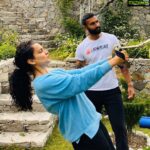 Kangana Ranaut Instagram - #KanganaRanaut goes Loco with her workout!! #WeekendVibes 👏 . . . . . . . #KanganaRanaut #TeamKanganaRanaut #Weekend #WorkoutMotivation