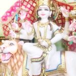 Kangana Ranaut Instagram - Navratri 7th day ... Mantras are a very good technique to enhance your vibration and energy immediately, if you feel negative or low you can utilise various mantras, Kangana is listening to Bhairavi Vandana.... during Navratri she spends lot of time meditating over mantras 🙏