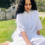 Kangana Ranaut Instagram - Kangana recommends some good books to read during this #Quarantine. Do watch. 🥰🥰🥰🙏