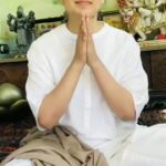 Kangana Ranaut Instagram - सभी लोगों को नवरात्री की बहुत-बहुत शुभकामनाये । इस नवरात्री शायद आप बहार ना जा पाए, या मंदिर में पूजा ना कर पाए, लेकिन आप अध्यात्म और साधना के माधयम से भगवान से जुड़ सकते हैं। . . . . . #KanganaRanaut #Navratri #HappyNavratri #21dayslockdown #coronavirus #covid19