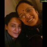 Kangana Ranaut Instagram - Wishing a very Happy and Blessed Mother's Day in advance to a strong woman who raised strong women, Ms. Asha Ranaut. #KanganaRanaut spends quality time with her mum to mark the celebration of Mother's Day! PS: Panga premieres on Mother’s Day, 10th May, Sunday at 12 PM on @StarGoldOfficial. Don't forget to watch it! . . . . #WatchPangaWithMom #MothersDay #HappyMothersDay #KanganaRanaut