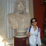 Kangana Ranaut Instagram - Major #Throwback check: Wanderlust Kangana travelling all around Europe (in 2008!!) learning about art-history and wines. Sundays are for reminiscing about those carefree days, till we can travel again ...