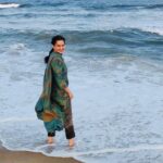 Kangana Ranaut Instagram - Life is all about little moments... Kangana Ranaut, who is currently shooting for her upcoming film, #Thalaivi, in Chennai was captured enjoying the waves, on her way to Pondicherry.