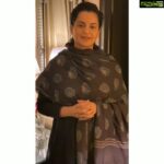 Kangana Ranaut Instagram - It's a moment of extreme pride for #KanganaRanaut, her team and everyone who has been working tirelessly towards receiving this prestigious accolade, #PadmaShri. Kangana whole heartedly thanks the Government of India, all the well-wishers and fans for the immense love and support. She sends her deepest regards straight from Chennai where she is shooting for #Thalaivi. Jai Hind. 🇮🇳🙏