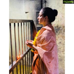 Kangana Ranaut Instagram - Kangana in Rameshwaram this morning! After getting Sita back from Lanka, Rama established this Shivlingam to absolve him of the sin committed as he killed Ravana a great Shiva devotee. This is also one of the four Dhams. 🙏 Rameshwaram Jyotirling