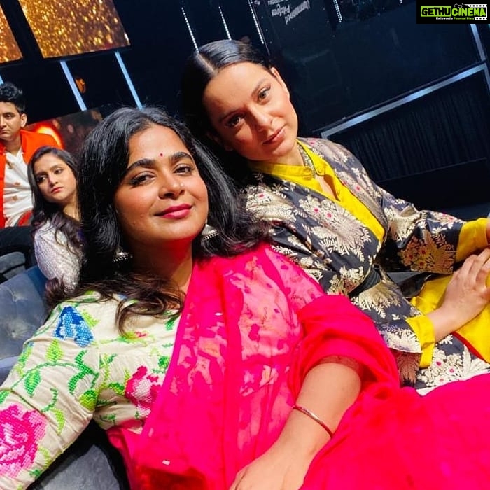 Kangana Ranaut Instagram - This duo tho @ashwinyiyertiwari 🥰🥰🥰🥰🥰🥰🥰 . #pangapromotions