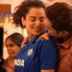 Kangana Ranaut Instagram – Jab pura parivaar saath ho, tab #Panga lene mein kuch alag hi mazaa hai! The unseen side
of the Panga family.
@foxstarhindi @ashwinyiyertiwari @jassie.gill @therichachadha @neena_gupta
@yagyabhasin @shankarehsaanloy #JavedAkhtar @saregama_official