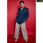 Kangana Ranaut Instagram - #KanganaRanaut shows True Stripe Factor for the @newindianexpress Conclave. #ThinkEdu2020 . . . . . . Outfit: @twopointtwostudio Earrings: @viangevintage Heels: @dior Styling: @stylebyami @shnoy09 @tanyamehta27 Make up: @loveleen_makeupandhair Hair: @hairbyhaseena Picture credit: @kiransaphotography