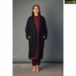 Kangana Ranaut Instagram - Kangana slays the perfect winter look with a deep red shirt teamed with a navy coat and a minimal winged liner for #Panga promotions in Hyderabad.💁💅 . . . . . . . Outfit: @bodicebodice Heels: @louisvuitton Styling: @stylebyami @shnoy09 @tanyamehta27 Make up: @loveleen_makeupandhair Hair: @hairbyhaseena Picture credit: @akshay.rao.photography . . . #KanganaRanaut