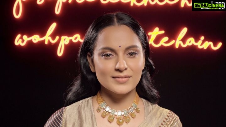 Kangana Ranaut Instagram - New Year, New Panga! ✨ This #NewYear, take panga with yourself. Join Kangana on the 4th of January to be a part of #MyNewYearPanga and follow @foxstarhindi on Twitter to know more. @ashwinyiyertiwari @jassie.gill @therichachadha @neena_gupta @yagyabhasin