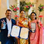Kangana Ranaut Instagram - We all grow up with a deep desire to be worthy of our parents love, care and sacrifices… After all the troubles I give my mummy papa such days seem to make up for all those mischiefs .. Thank you for being my mummy papa I wouldn’t want it any other way … ❤️❤️❤️❤️❤️🎉🤩