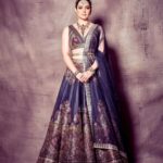 Kangana Ranaut Instagram – Warrior Queen ..

Outfit – @jjvalaya 
Styling – @hoorvi.j.valaya 
Jewellery – @bespokevintagejewelry
Bun accessory – @romanarsinghaniofficial

Make up :
@loveleen_makeupandhair

Hair : @hairbyhaseena

Photography: @ravindupatilphotography