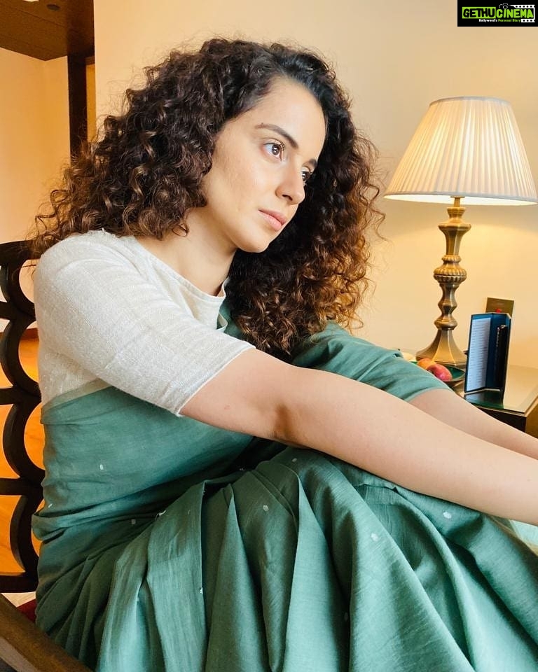 Kangana Ranaut Instagram - Kangana Ranaut is all dressed up in green, for the event, Change Within, a special initiative to remind and revive Mahatma Gandhi's philosophy, organised as a part of his 150th birth year celebration. . . . . #Gandhi150 #ChangeWithin #MahatmaGandhi #GandhiAt150 #GandhiJi